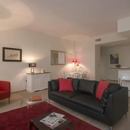 Appart hôtel Capoul 2*